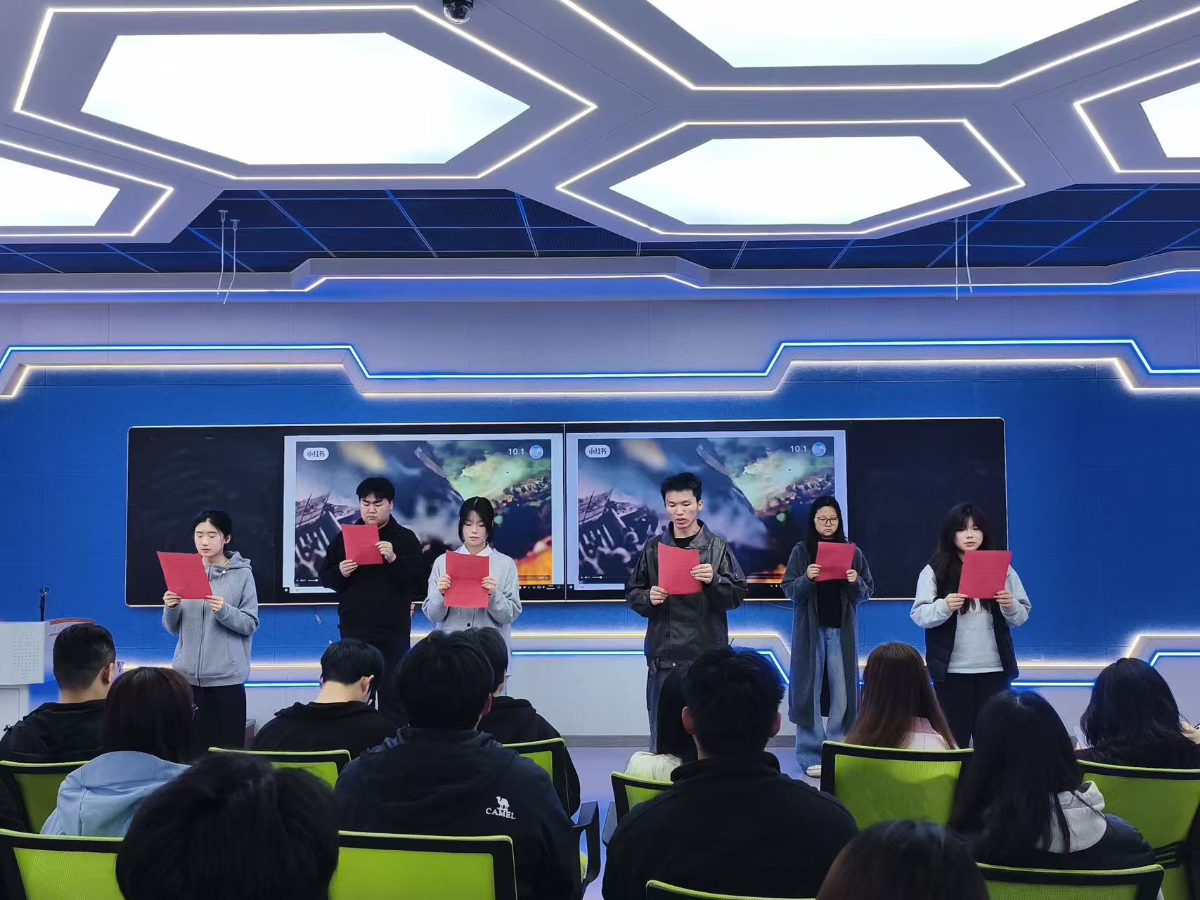 榜样故事等形式